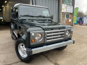 LAND ROVER DEFENDER 90 STATION WAGON **U.S.A  EXPORTABLE** **LEFT HAND DRIVE**