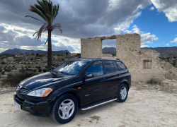 Ssangyong kyron 2.0 xdi 4×4 lovely metallic black LHD left hand drive in Spain
