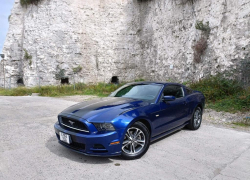 2013 Ford Mustang 3.7L V6 Fastback American Import LHD  Petrol Automatic
